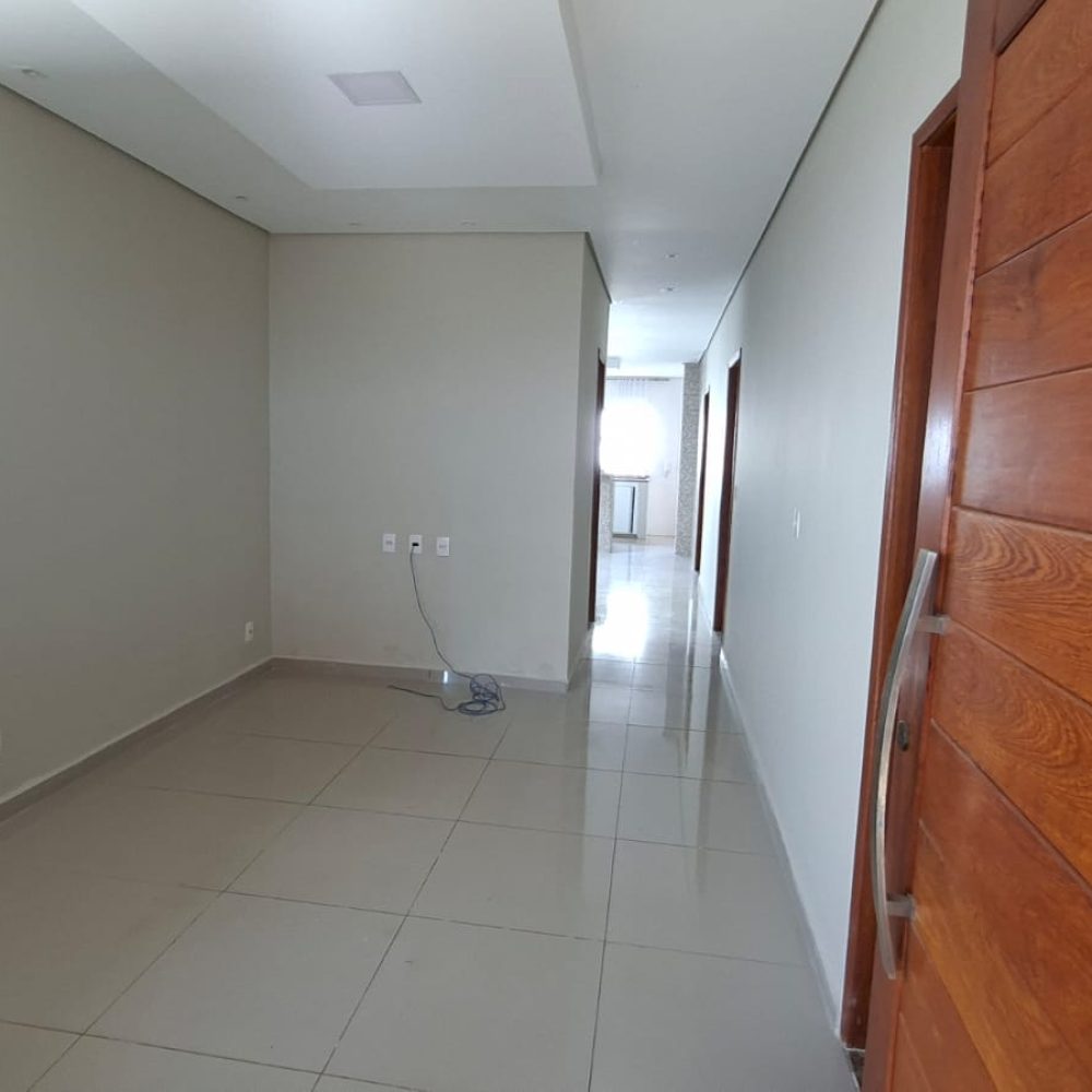 WhatsApp Image 2025-10-30 at 08.31.00 (1)